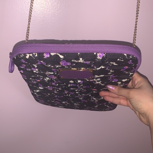 Marc Jacobs iPad cross body bag with zipper gold chain flower black white purple - Picture 8 of 10